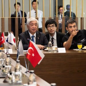 japonya savunma bakanindan baykara ziyaret Gyj1n1q4