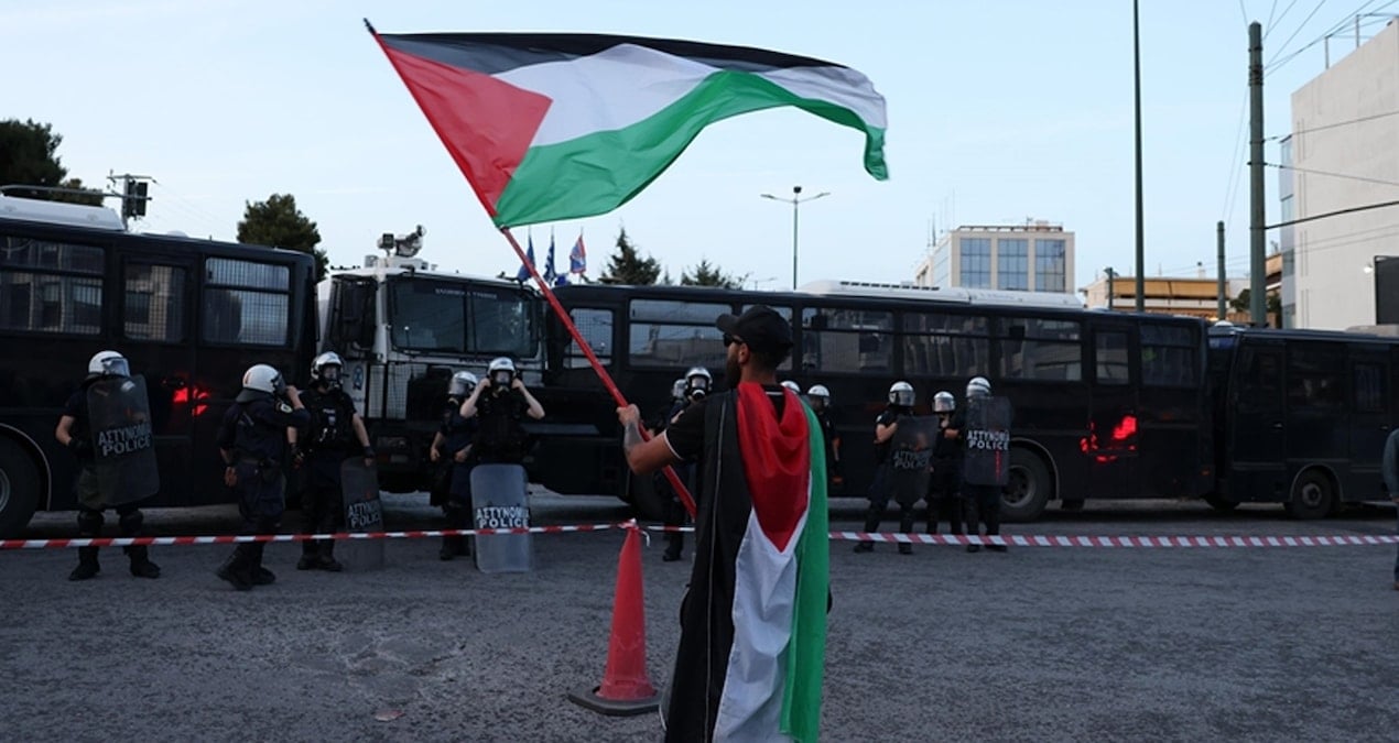 israilli yatirimcilara ait otele kirmizi boya atildi S5dSGN1D