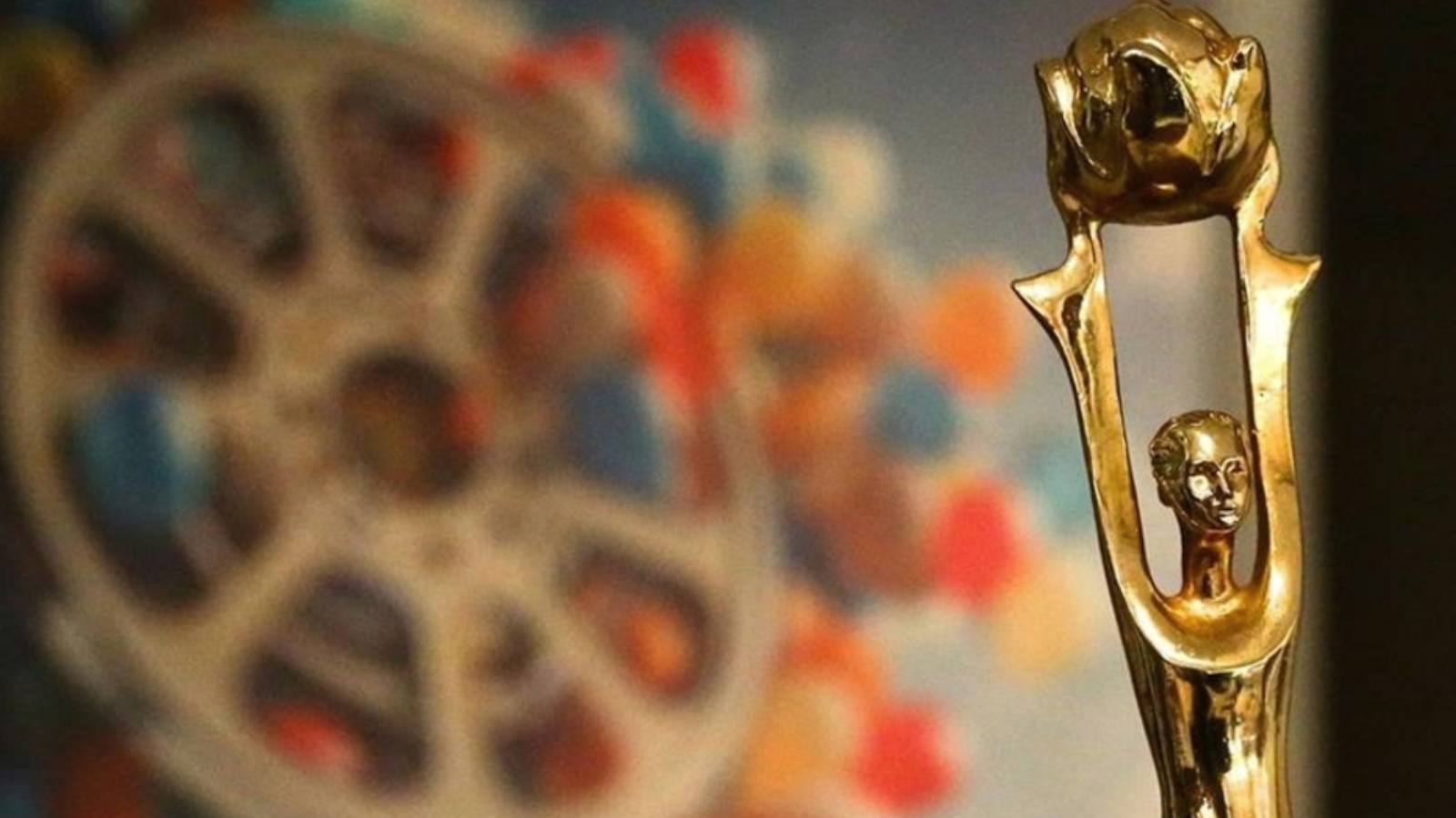 pelin esmerin o da bir sey mi filmi altin kozada odulleri topladi a6rYFljK