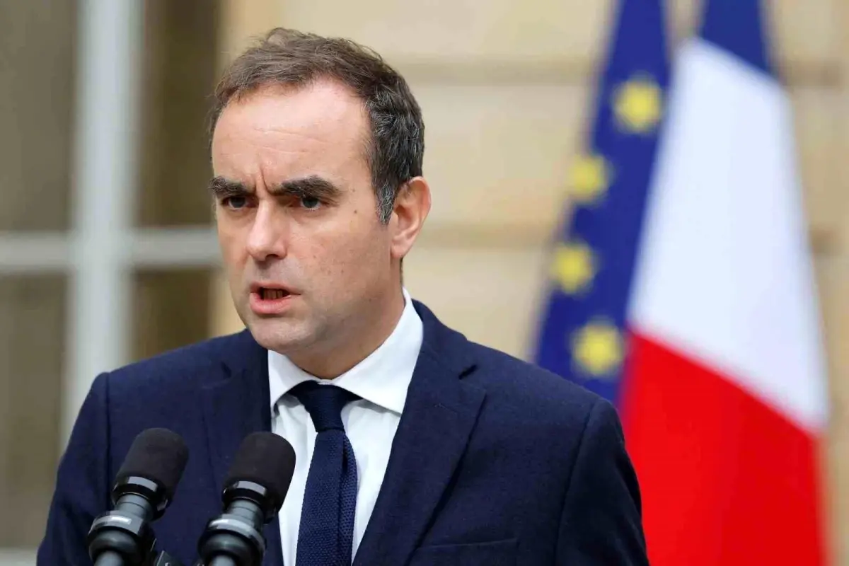 fransada yeni siyasi kriz macron lecornuyu yeniden basbakan secti WH3mbvBa