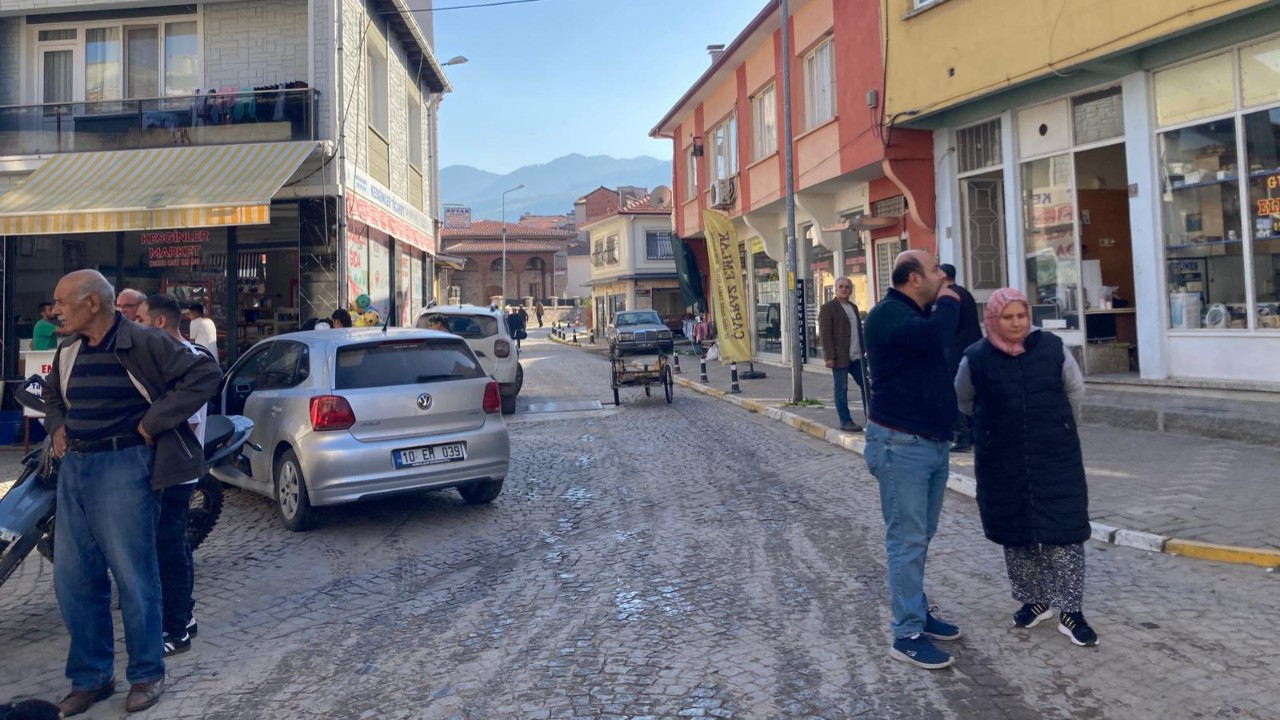 son dakika balikesirde sindirgida deprem oldu son depremler listesi pyzVB4kC.jpg