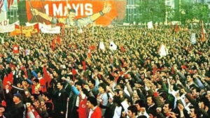 1-mayis-2026-resmi-tatil-mi-1-mayis-2026-hangi-gune-denk-geliyor-PPSzHREG