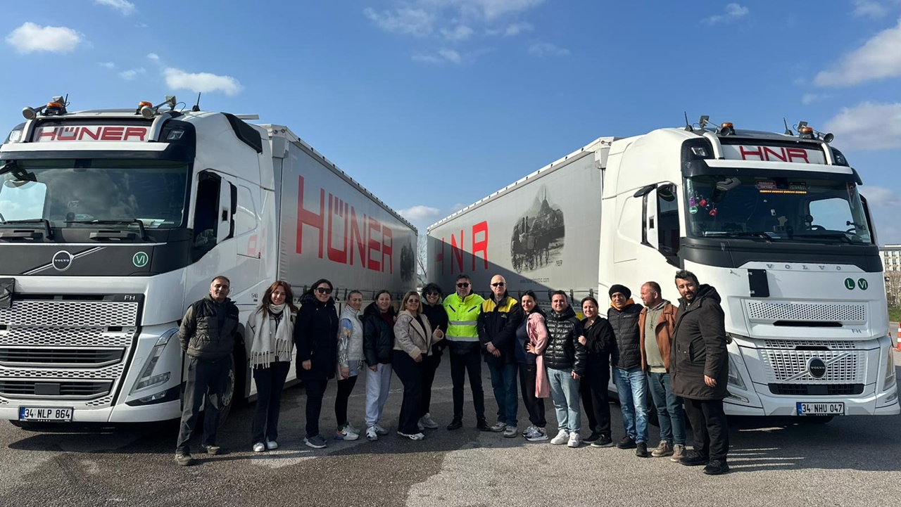 UND Kadın Tır Sürücü Akademisi İkinci Dönem Mezunlarını Ağırladı