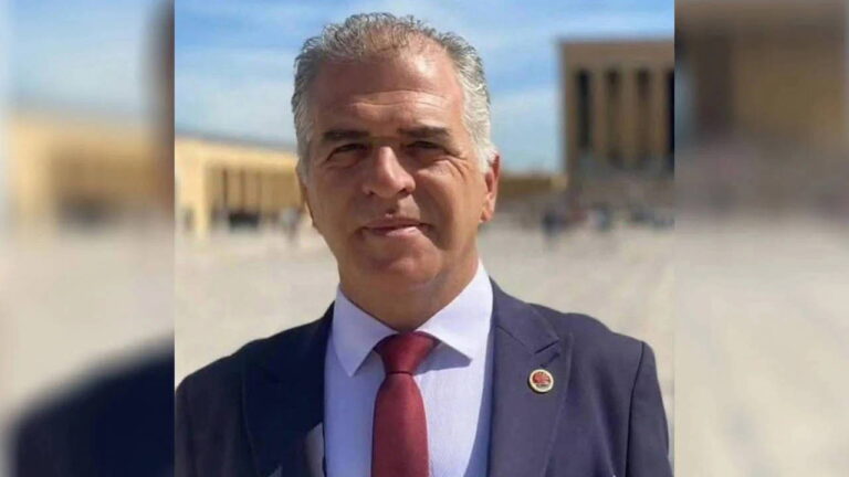 chp-datcada-sezai-oz-yeniden-ilce-baskanligi-gorevine-dondu-eMD2YwhY